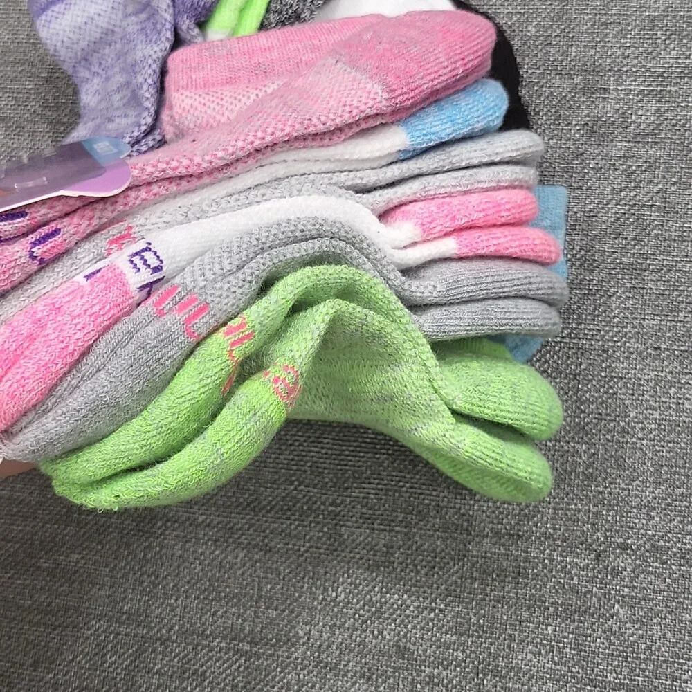 Hanes Girls' 12-Pairs Cool Comfort Mesh Super No Show Socks Size Medium 10.5-4